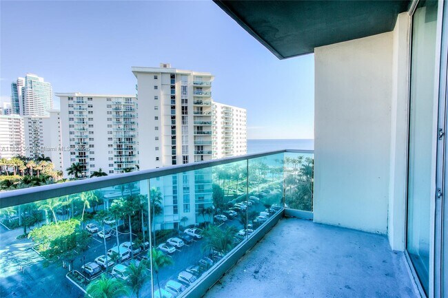 Foto del edificio - 4001 S Ocean Dr