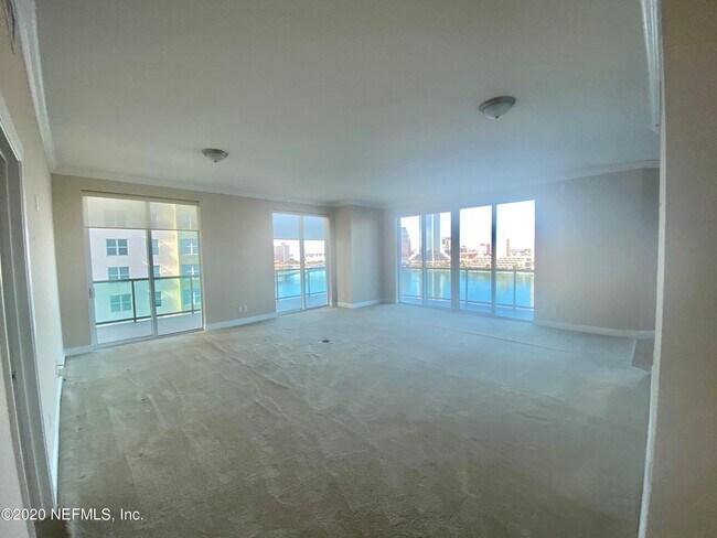 Building Photo - 1431 Riverplace Blvd