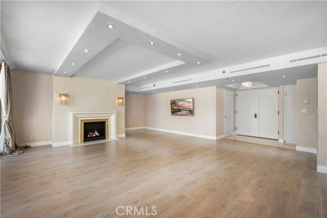 Building Photo - 222 Monterey Rd