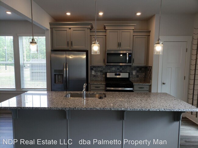 Building Photo - 3 br, 2.5 bath House - 136 Addington Lane