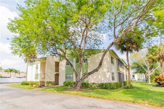Foto del edificio - 4156 NW 90th Ave