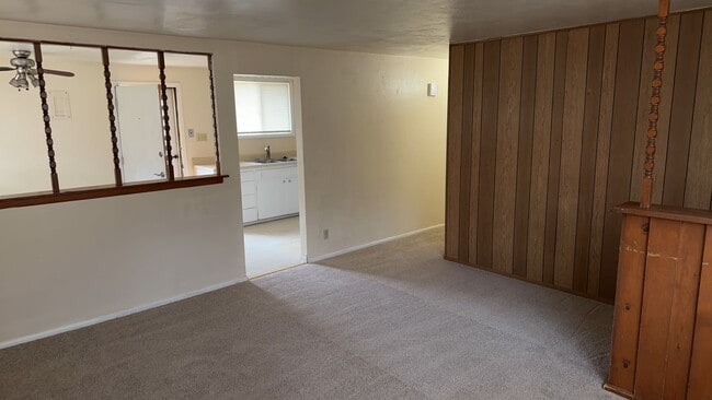 Building Photo - single family home