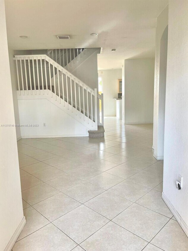 Building Photo - 12553 SW 124th Ter