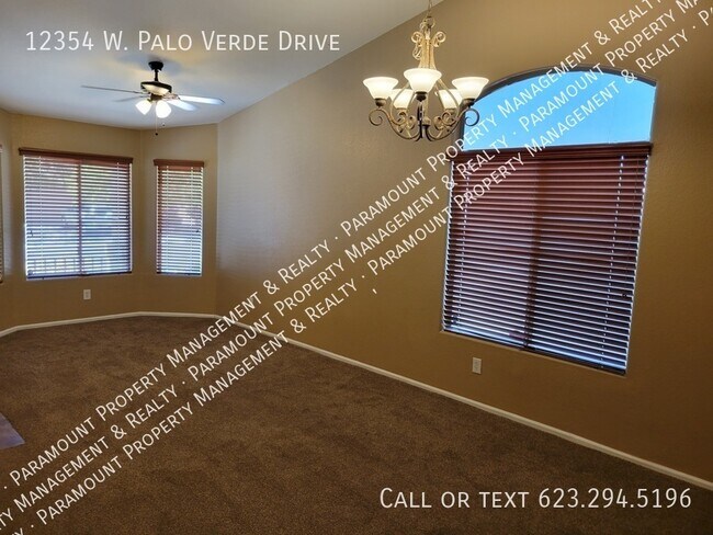 Building Photo - 4 bed/2.5 bath ready for immediate move in!
