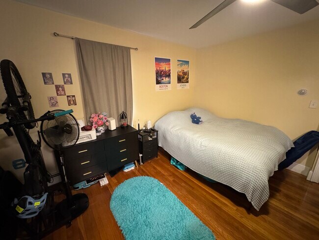 Building Photo - 65 Walden St