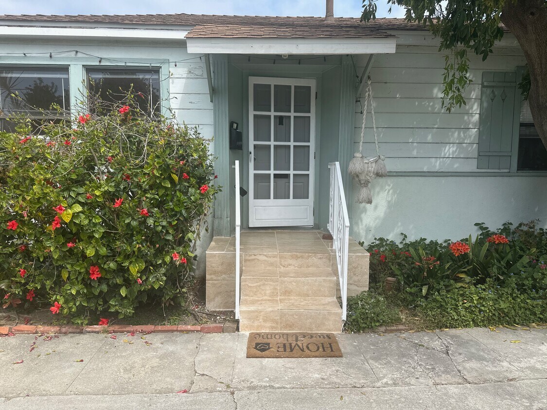 Entrada - 1637 Franklin St