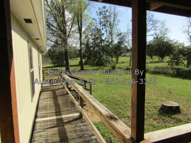 Building Photo - 3166 Redbud Ln