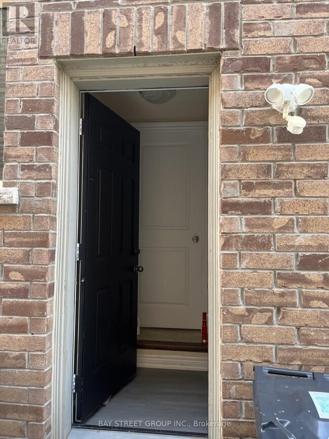 Building Photo - 50 Bernadino St