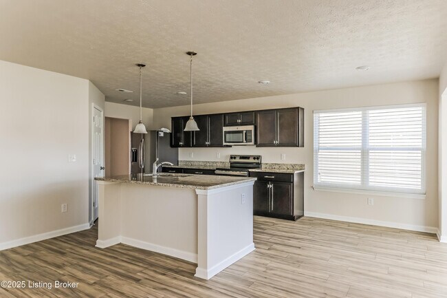 Building Photo - 1213 Johnson Ridge Rd