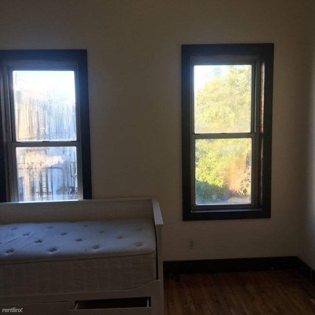 Building Photo - 251 Wyckoff Ave