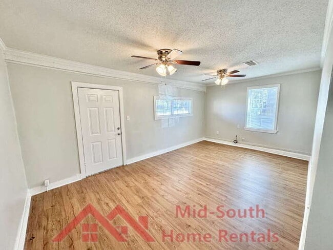 Building Photo - 2603 Carnes Ave