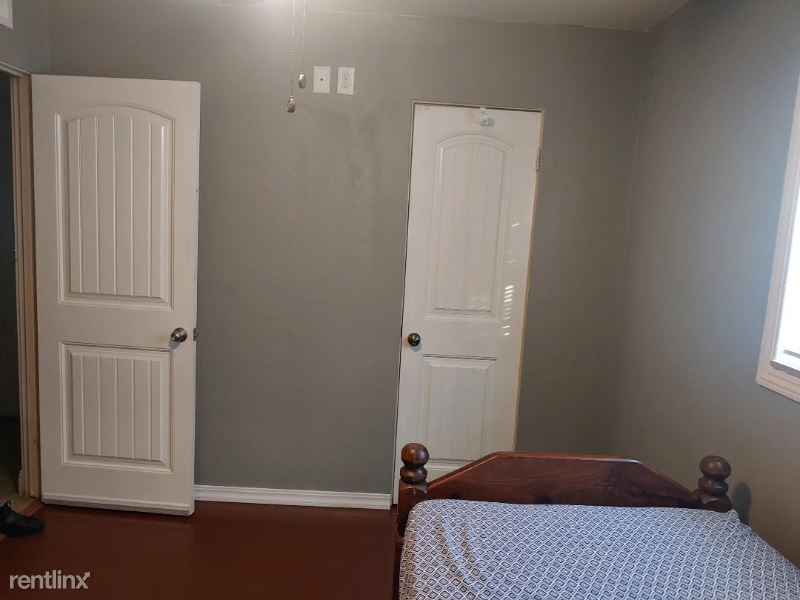 Building Photo - 3 br, 1 bath House - 1 Spani Way 1 Unit 1