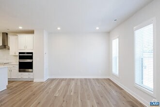 Building Photo - 954 Belvedere Way