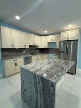 Building Photo - 530 NW 116th Terrace