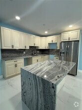 Building Photo - 530 NW 116th Terrace