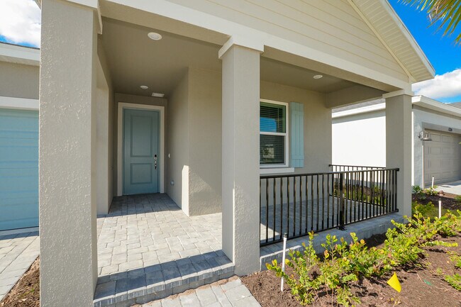 Foto del edificio - 6312 Cloverdale Ave