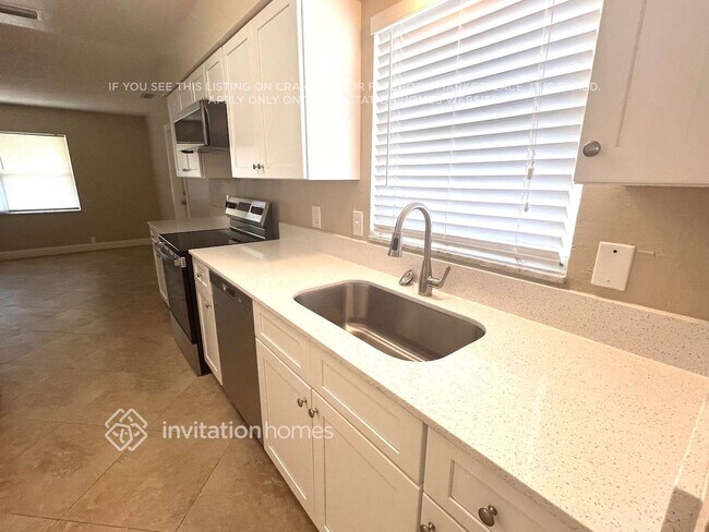 Foto del edificio - 7614 Harbor Bend Cir
