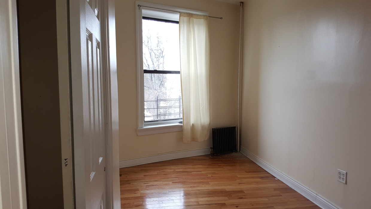 Primary Photo - 1820 Cortelyou Rd