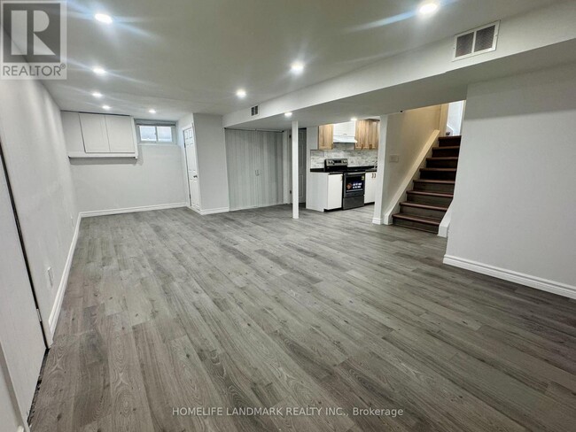 Photo du bâtiment - 1316 Simcoe St S