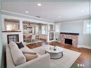 Building Photo - 4609 W 17th St