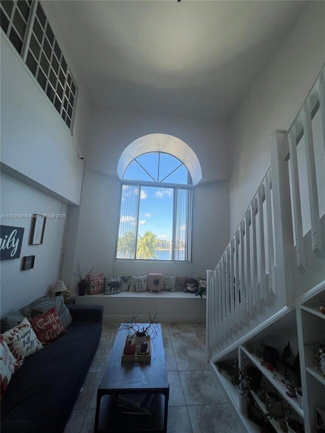 Building Photo - 15549 N Miami Lakeway