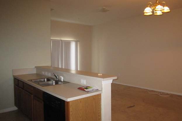 Foto del edificio - 7920 Merrill Rd