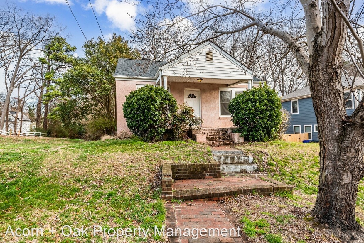 Primary Photo - 3 br, 1.5 bath House - 601 Elmira Ave