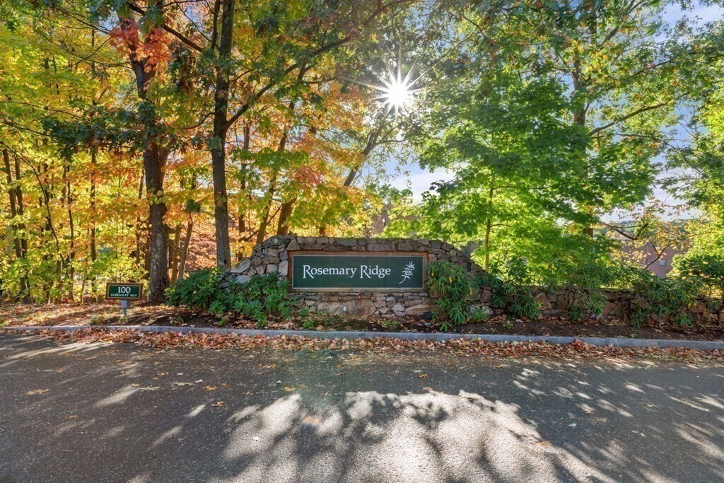 Primary Photo - 100 Rosemary Way