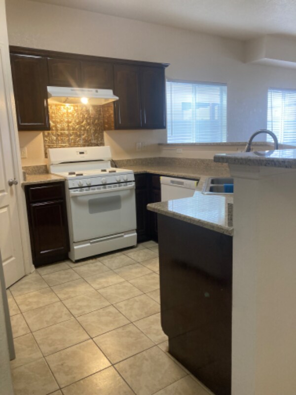 Foto del edificio - 5909 Cielo De Oro Pl