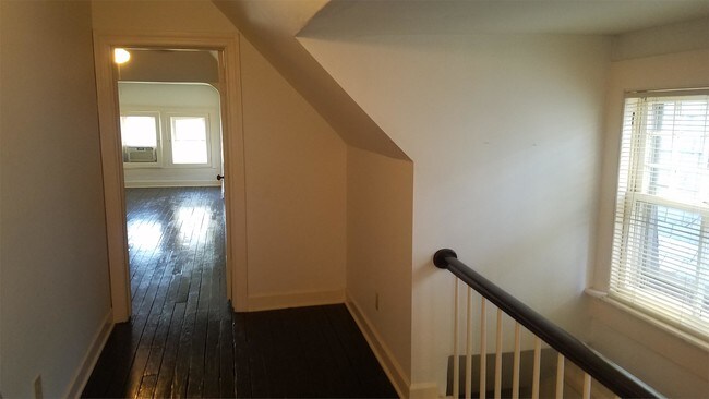 Building Photo - 818 Westover Ave