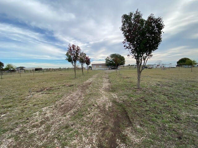 Building Photo - 147 Anderson Ranch Rd