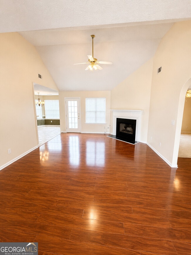 Building Photo - 5115 Towne Park Dr