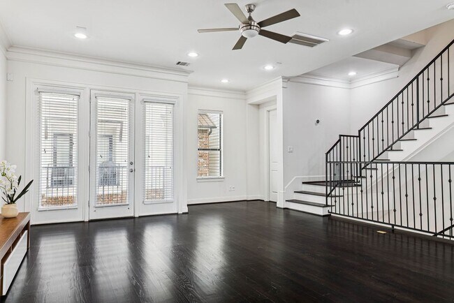 Foto del edificio - 734 W 20th St