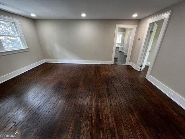 Foto del edificio - 129 Whitefoord Ave NE