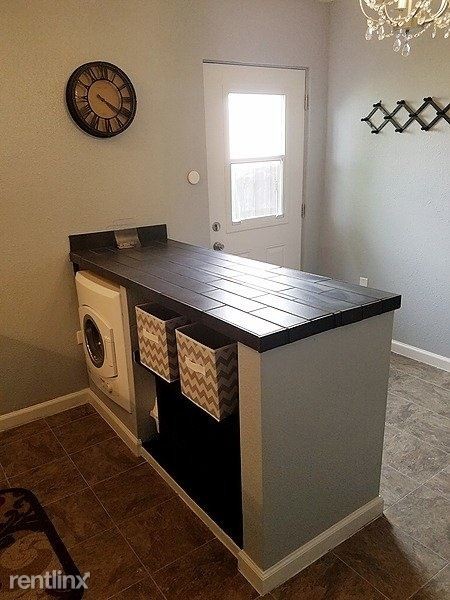 Foto del edificio - 1 br, 1 bath Apartment - 10810 Boyette Road