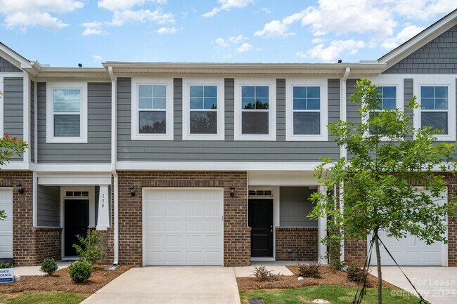 Building Photo - 134 Bella Ln