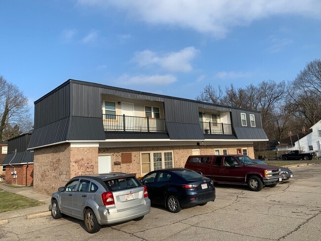 Building Photo - 227 maxwell st
