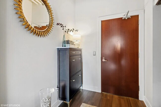 Foto del edificio - 125 E 13th St