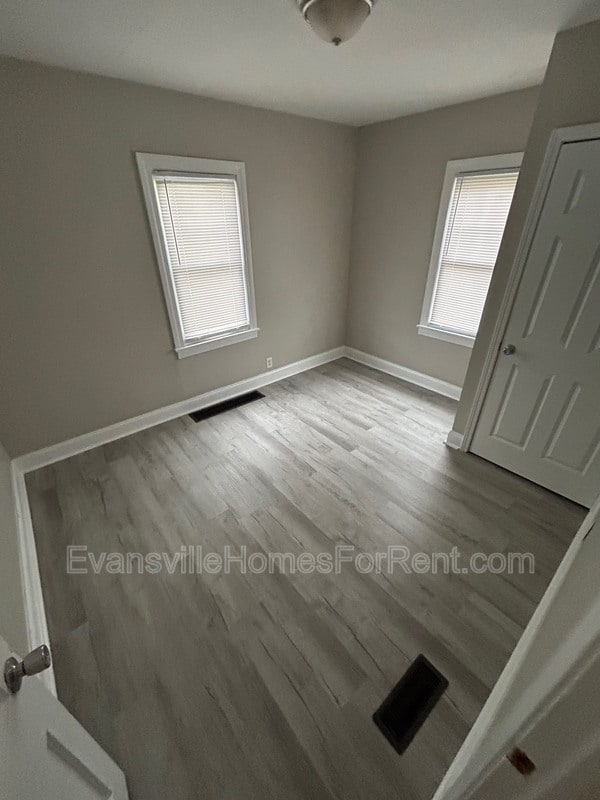 Building Photo - 2724 Stringtown Rd