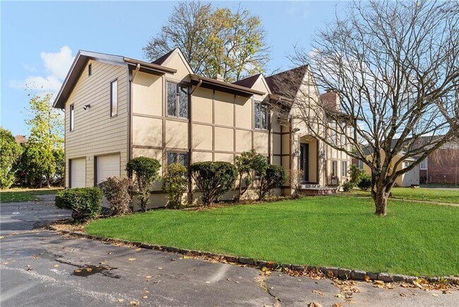 Foto del edificio - 25 Oaklawn Manor Dr