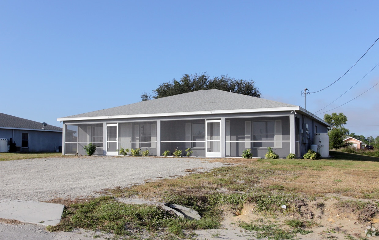 11361138 S Hightower Ave, Lehigh Acres, FL 33973 Apartments in Lehigh Acres, FL