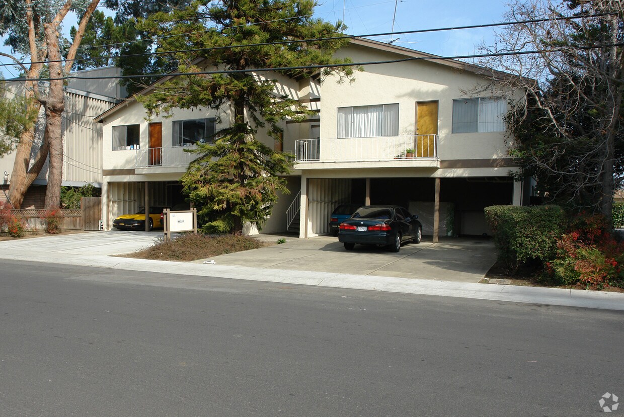 Building Photo - 4211 Mckellar Ln