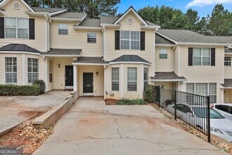 Building Photo - 150 Brentwood Dr