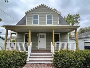 Building Photo - 126 Main St