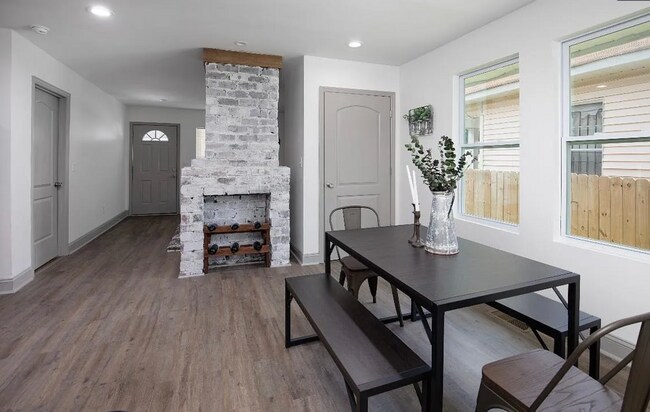 Foto del edificio - 4902 3rd Ave S