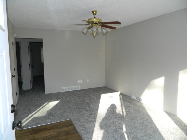 Foto del edificio - 2402 SE 17th St