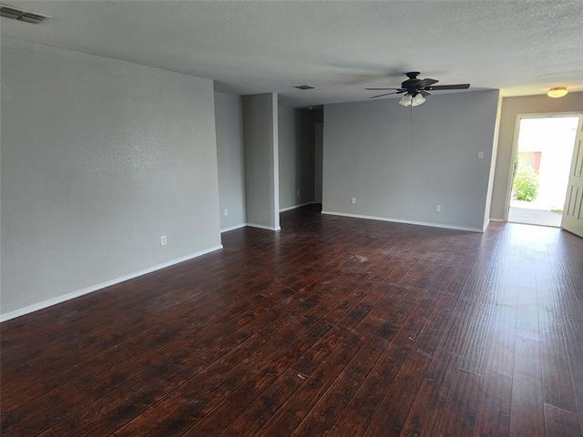 Building Photo - 5525 Parkview Hills Ln