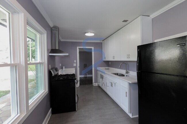 Foto del edificio - Move in before October 15th and choose you...