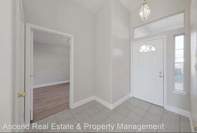 Foto del edificio - 4 br, 2 bath House - 10003 Kearney Hills D...