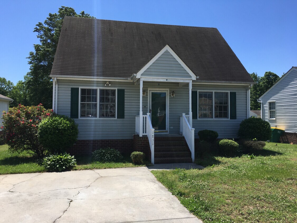 Primary Photo - 1831 New Lincoln Cir
